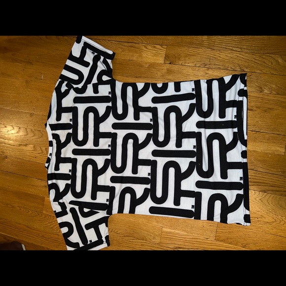 UNISEX COLOR BLOCK GRAPHIC T SHIRT - Picture 2 of 2